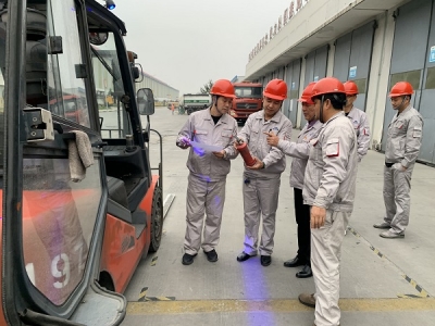鋁鎂合金分公司工藝車隊(duì)開展節(jié)前安全大檢查